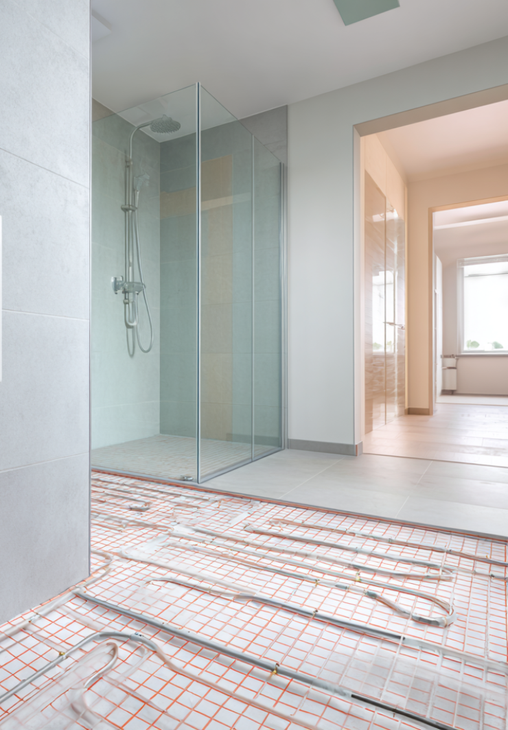 Verlegte Fußbodenheizung in modernisiertem Bad mit Glas-Dusche in Limburg an der Lahn und Umgebung