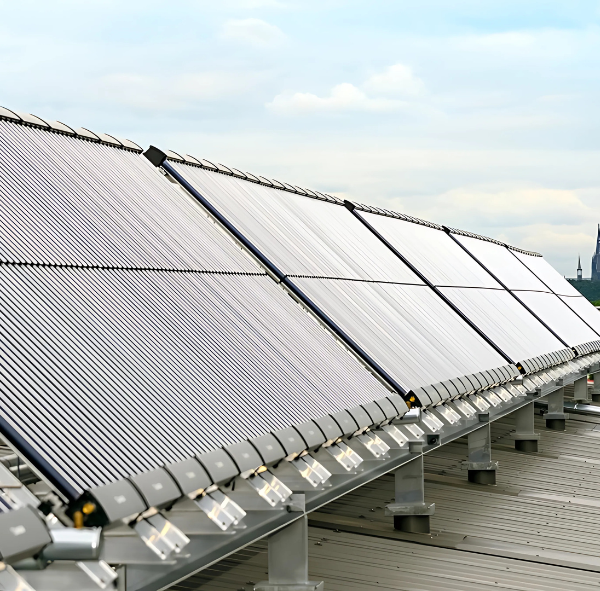Bosch Solarthermie-Anlage für Warmwasser und Heizungsunterstützung – installiert von Prylewski SHK in Limburg